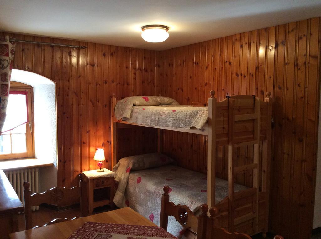 B&B La Vieille Meison De Pappa Sarre Buitenkant foto