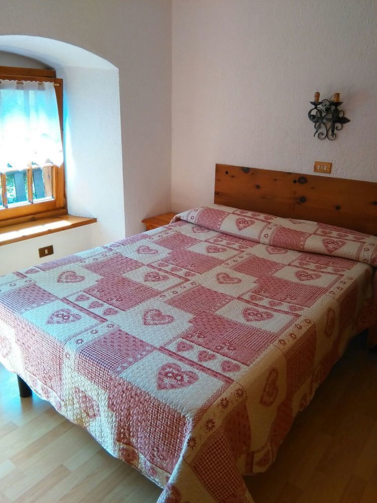 B&B La Vieille Meison De Pappa Sarre Buitenkant foto